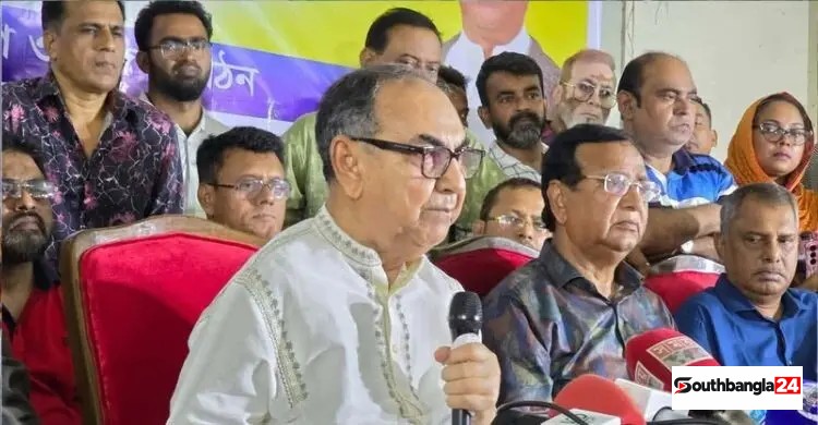 টাকার লোভে আওয়ামী লীগ নেতাদের আশ্রয় দিচ্ছে বিএনপির কিছু লোক